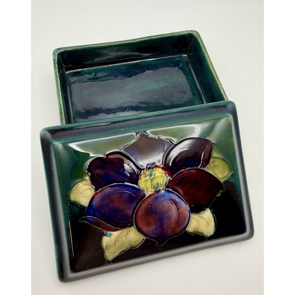 Vintage Moorcroft Clematis Trinket Box Lid Green Art Pottery England Flambe 4.5"